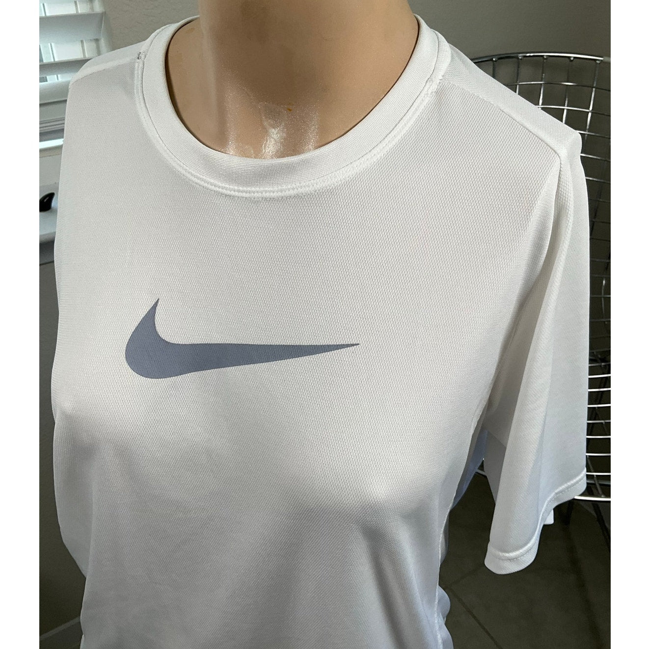 Men's Nike Dri-Fit White short sleeved top size Large