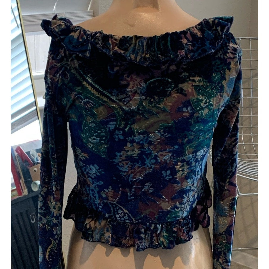 Nasty gal floral velvet v cut crop top with bell sleeves sz 4