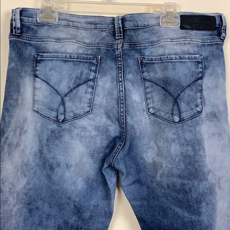 Calvin Klein Men's Slouchy Skinny Acid wash jeans sz 32