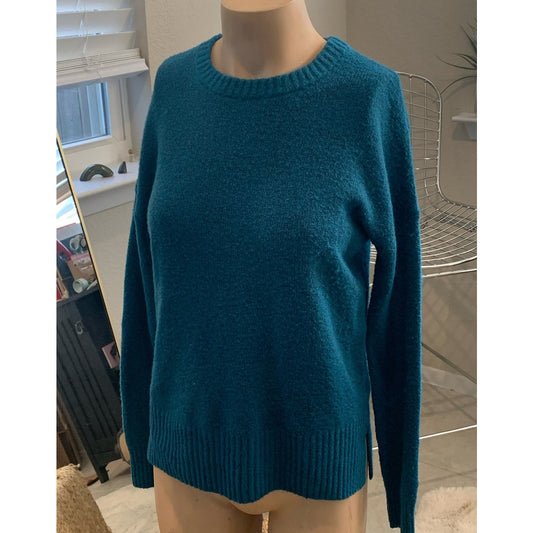 Women's Blue long sleeved sweater sz Small