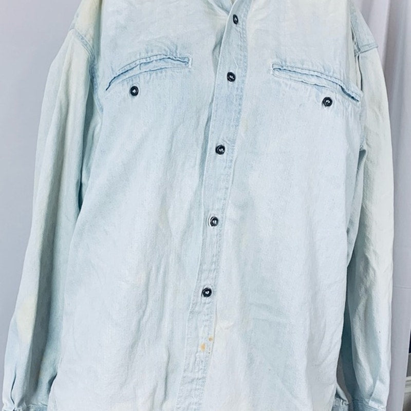 Vintage Perry Ellis "America" distressed light wash denim style button down sz M