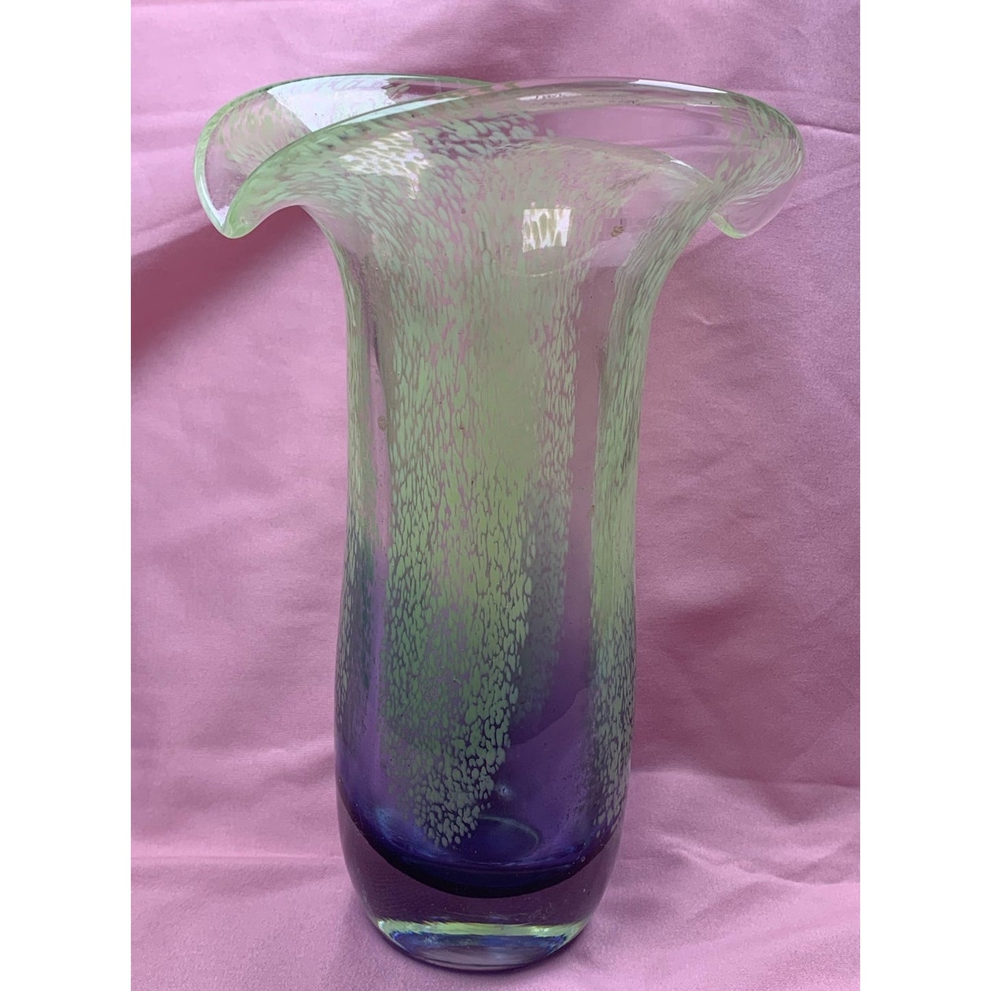 Vintage Telaflora Handblown Art Glass Vase w/Petal Rim