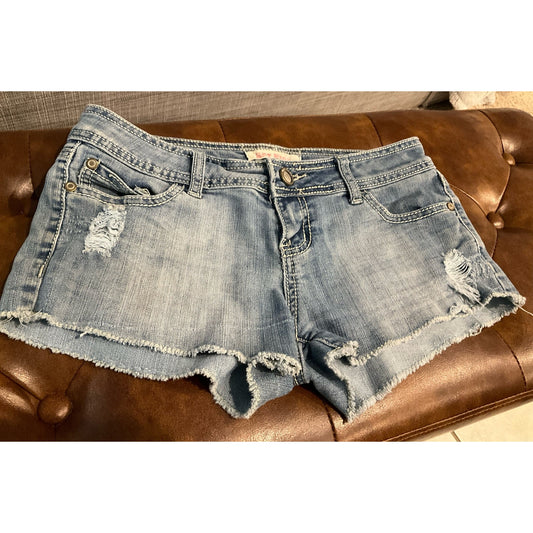 Hot kiss "Cici short" distressed light wash short shorts sz 3