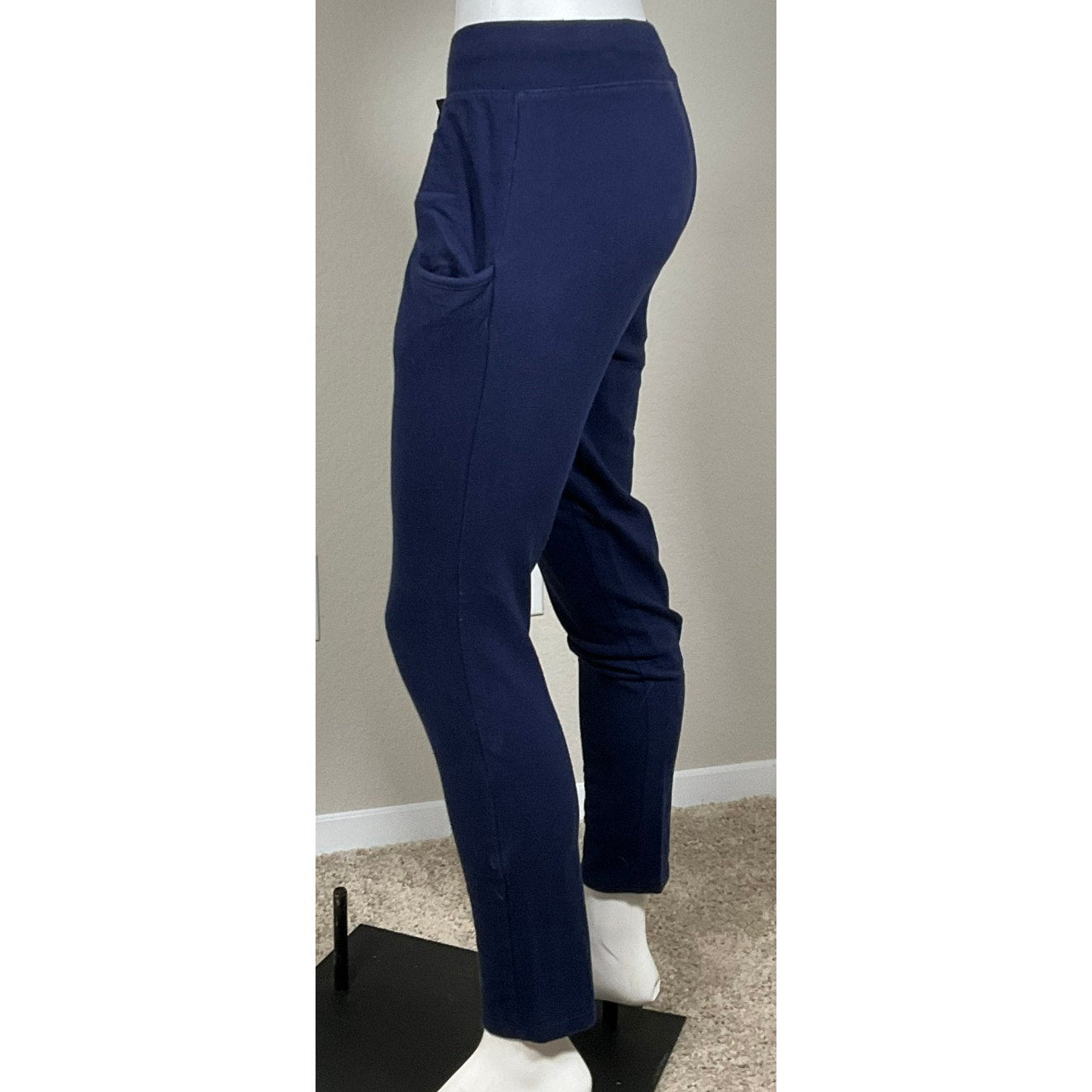 Navy Blue tapered leg joggers size S - Forever 21