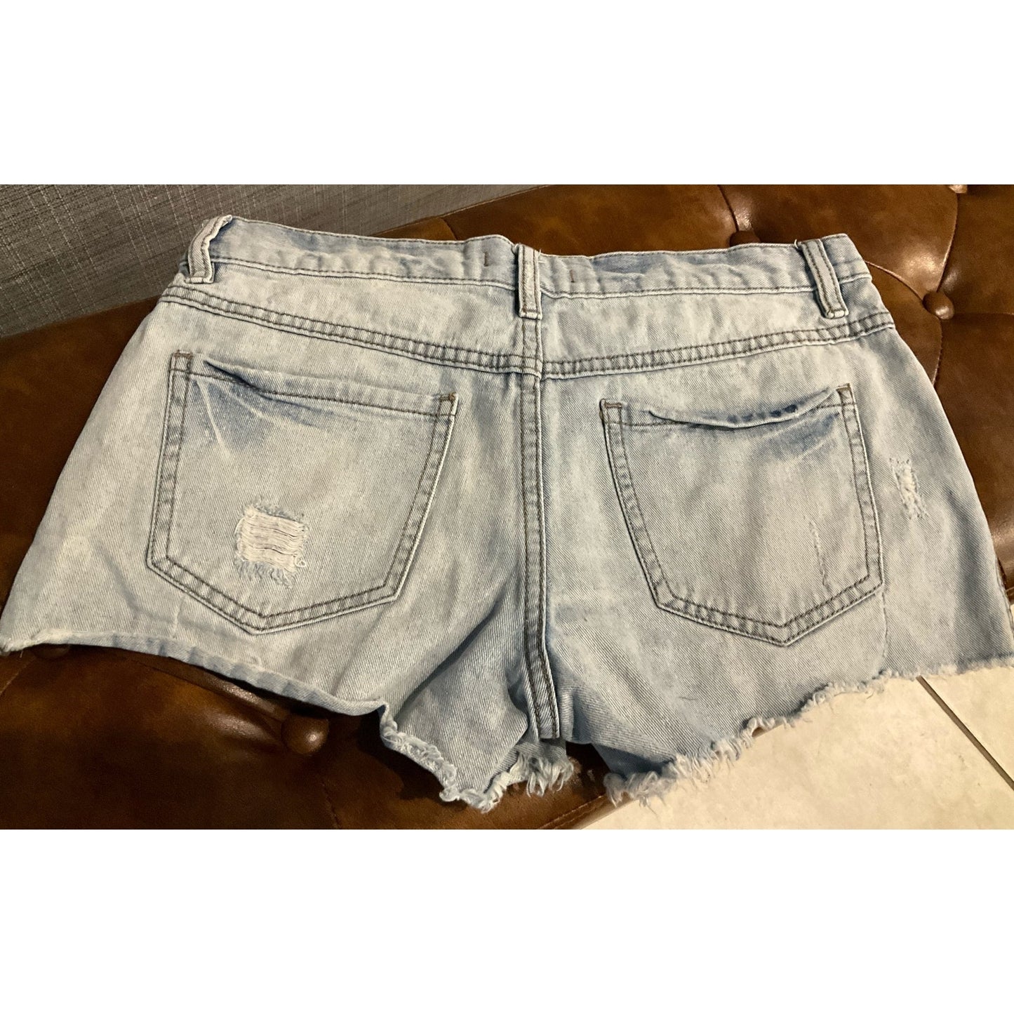 Free People Denim Jean short shorts - sz 27 Button Fly Distressed Light Wash NWOT