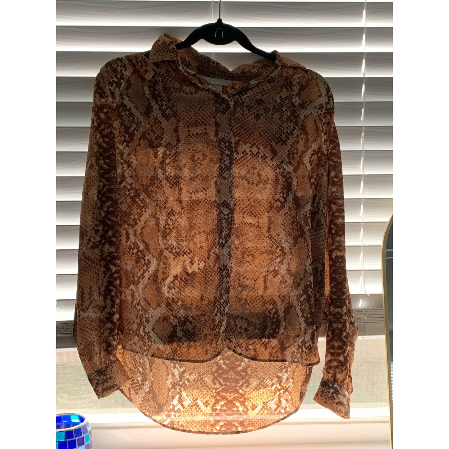 H&M Brown snakeskin print polyester button up shirt sz 4