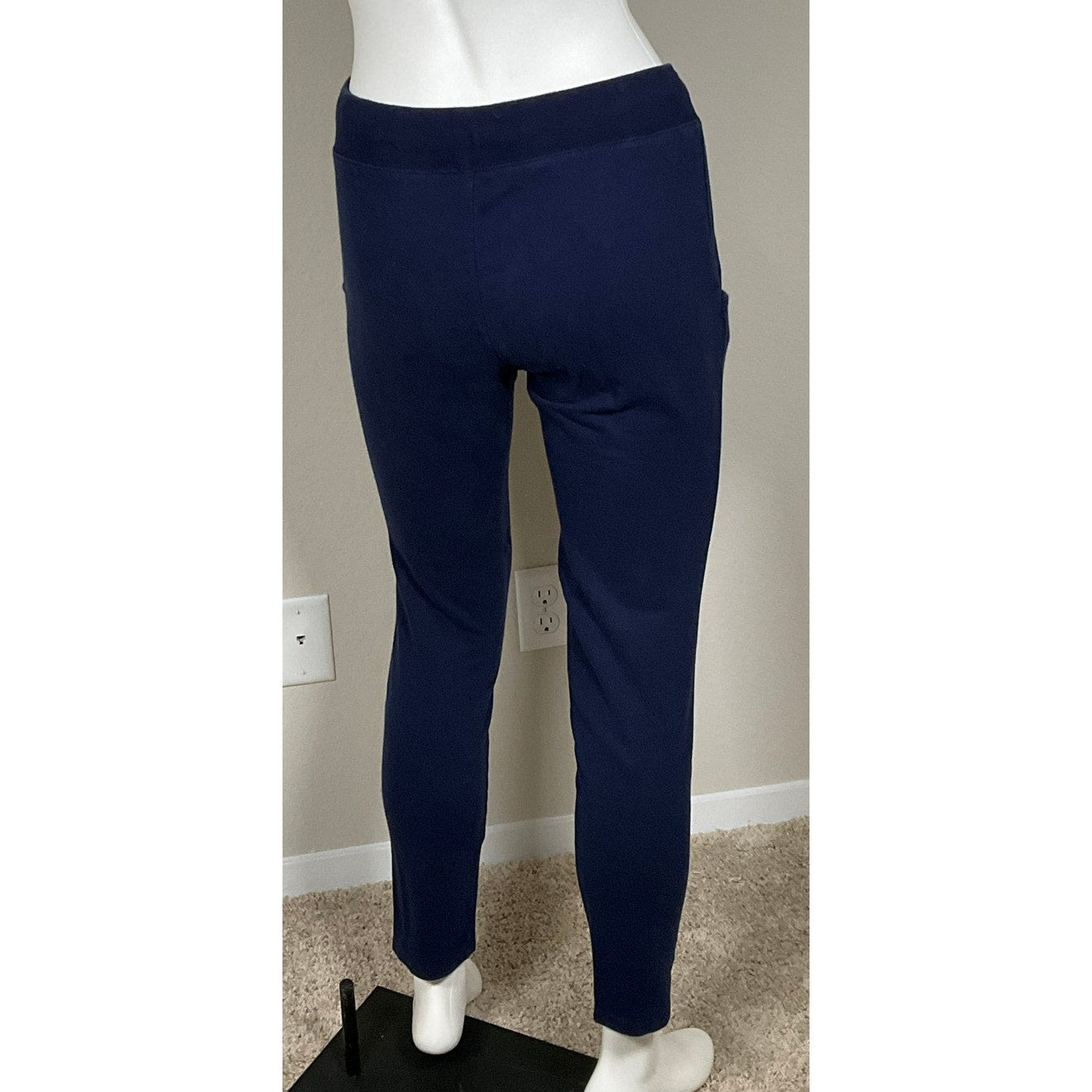 Navy Blue tapered leg joggers size S - Forever 21