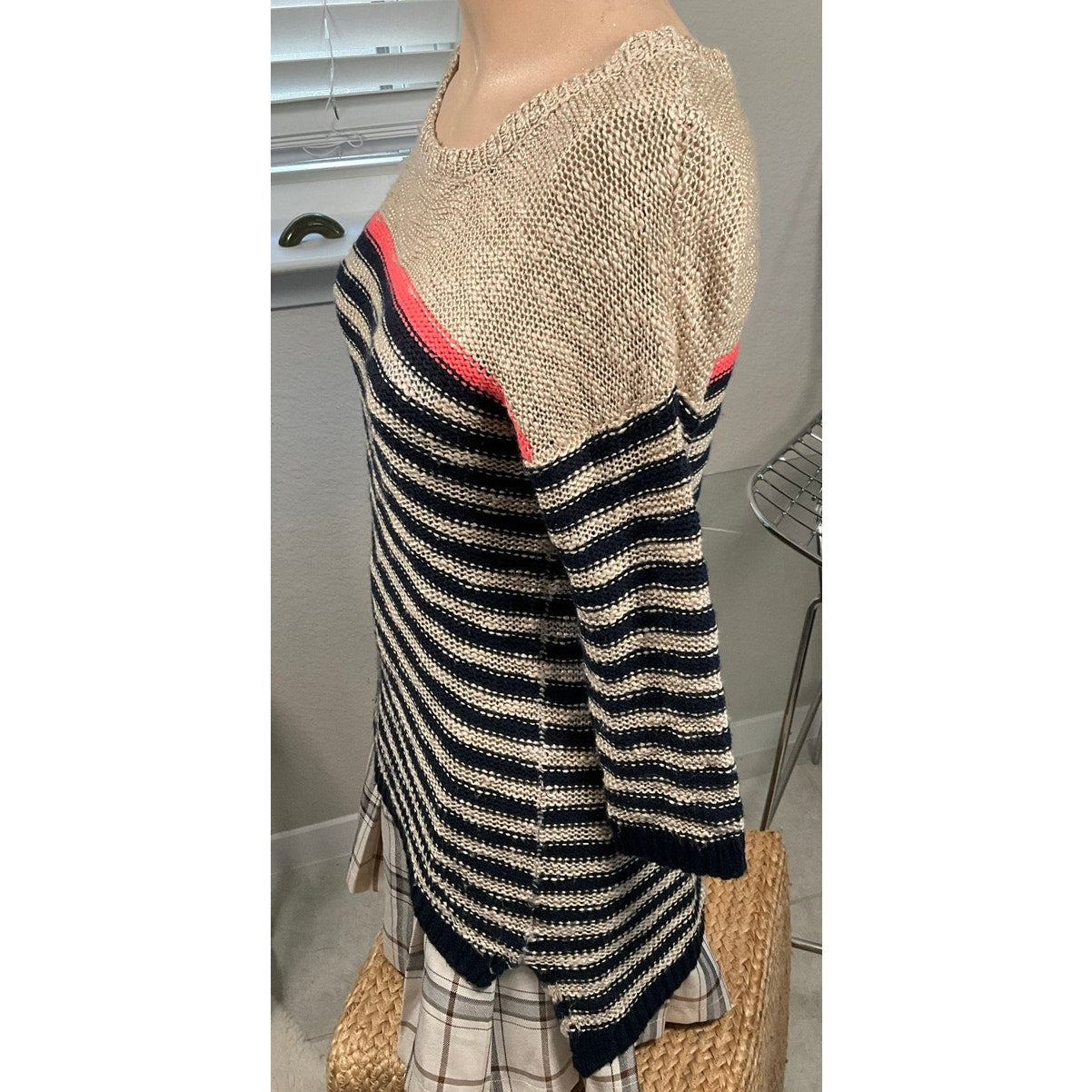 Pink Rose knit stripes pull over light weight sweater sz M