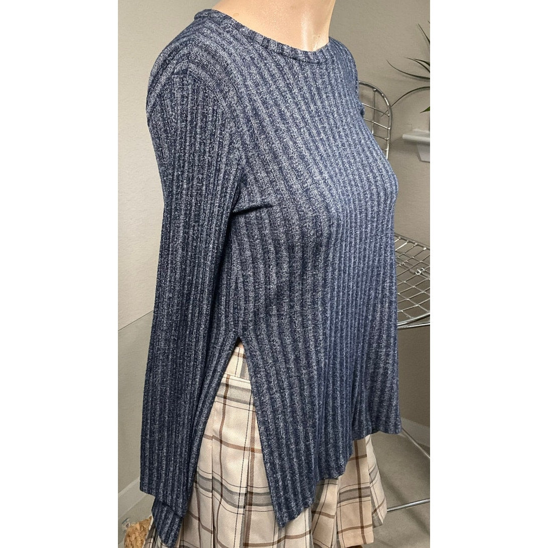 One Cloth - Blue and white knit tunic top sz S