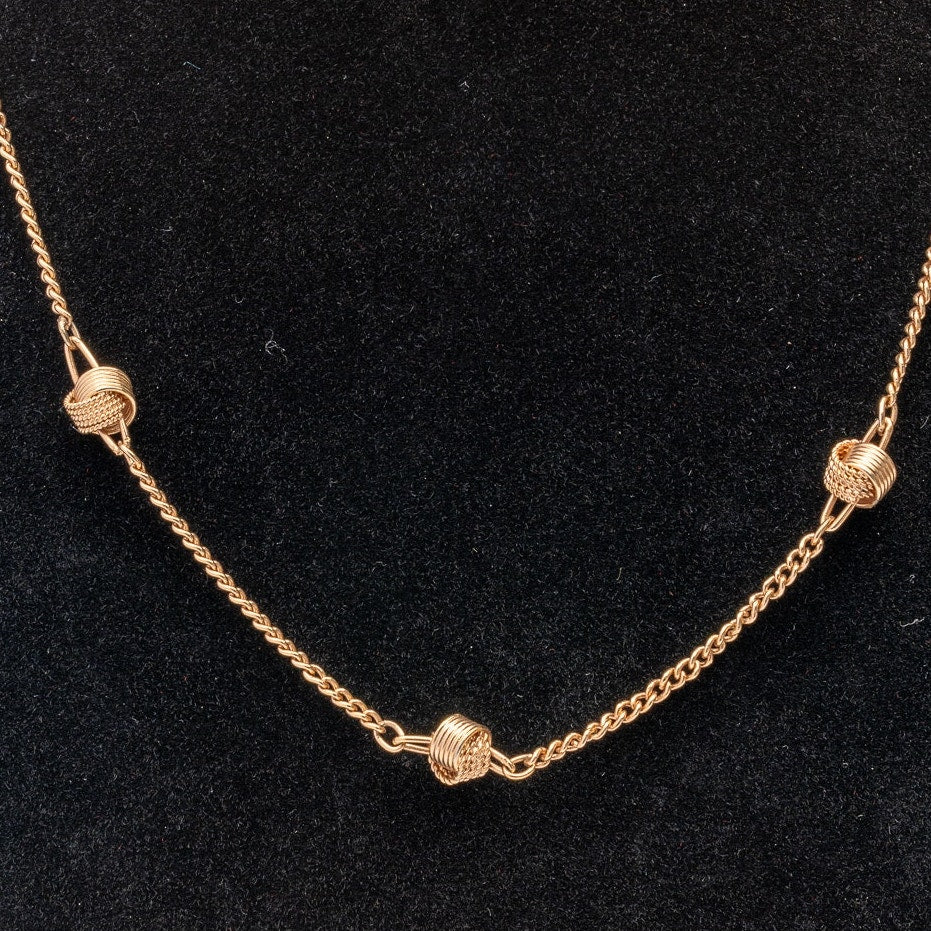 Vintage 1977 Avon Dainty Choker Necklace w/ Love Knots Gold Tone