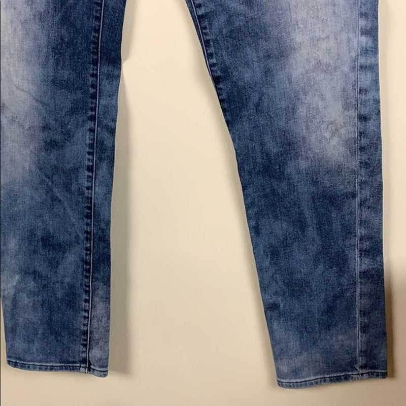 Calvin Klein Men's Slouchy Skinny Acid wash jeans sz 32