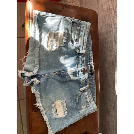 Women's Forever 21 light blue distressed shorts sz 31