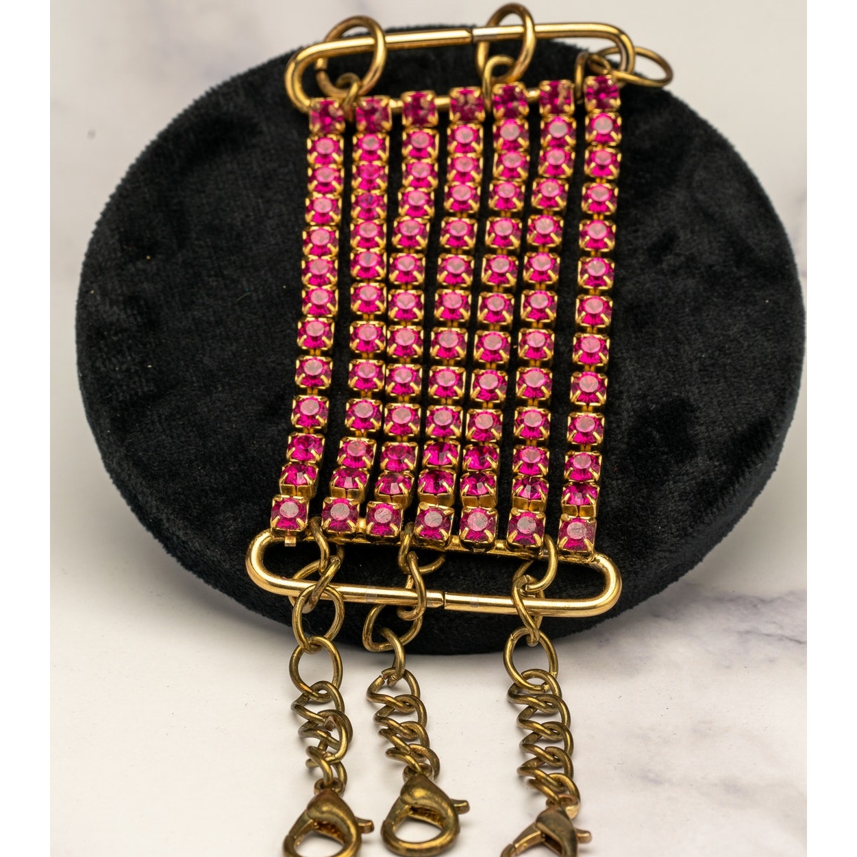 Beautiful Vintage pink rhinestone cuff like chain bracelet