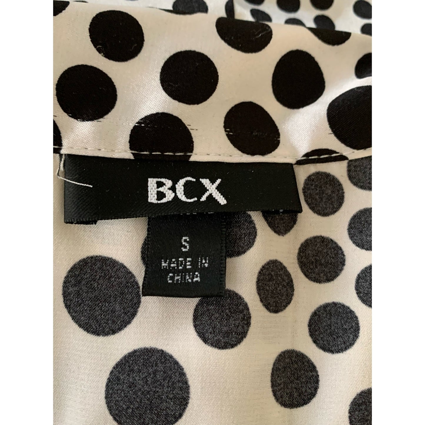 BCX Polka dot button down blouse sz S