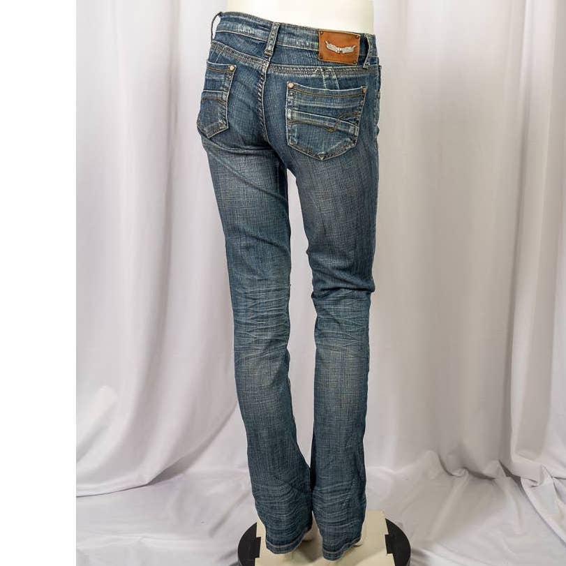 Papaya Relaxed Blue jeans size 5 - Magically Funky Austin Resale & Thrift