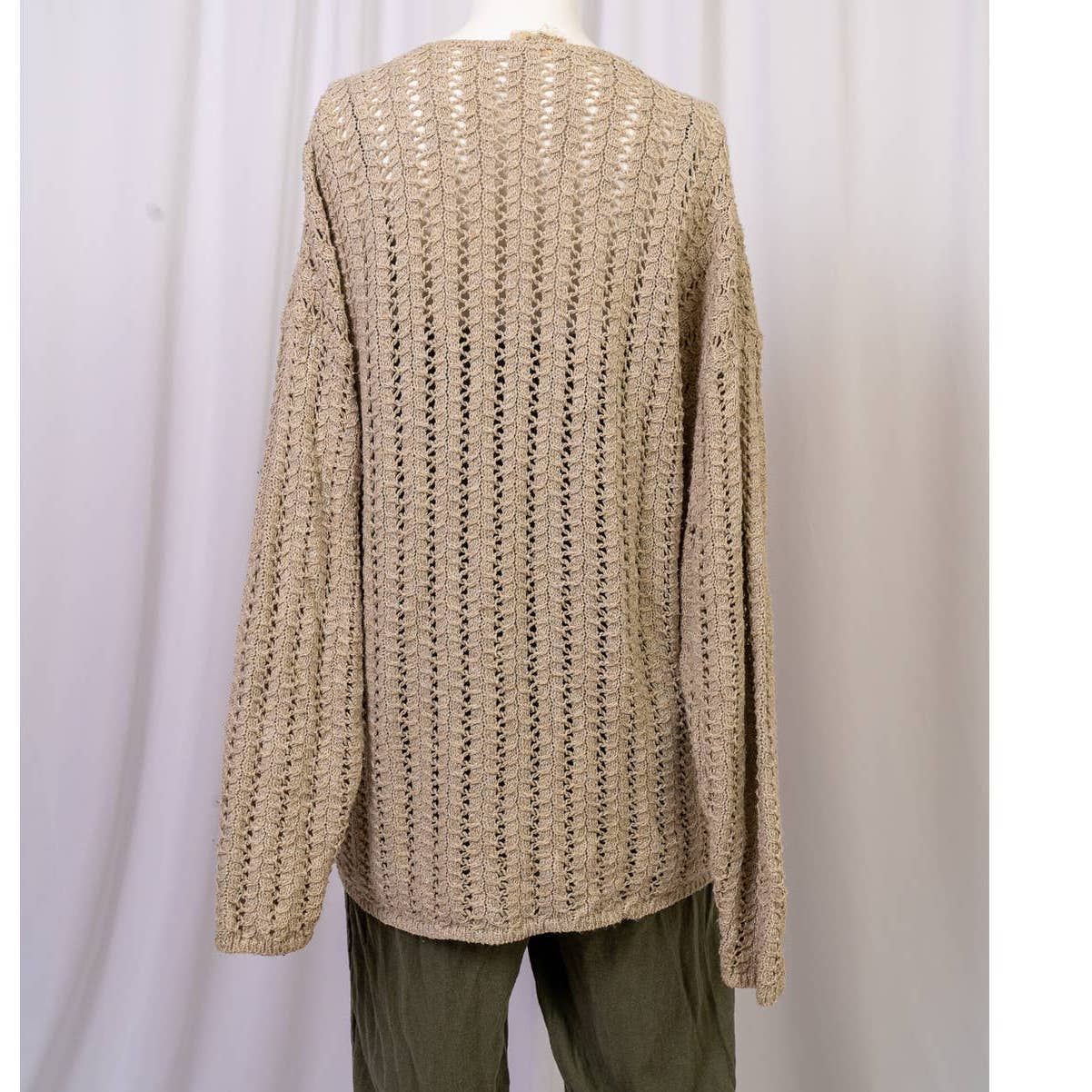 Vintage Beige knitted sweater from the 70's Sz L - Magically Funky Austin Resale & Thrift