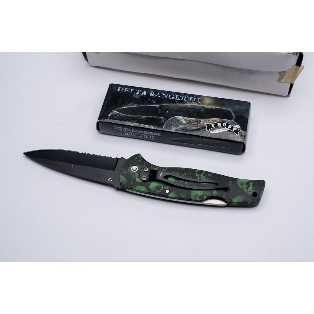 Frost Cutlery Delta Ranger III Folding pocket knife w/ skulls