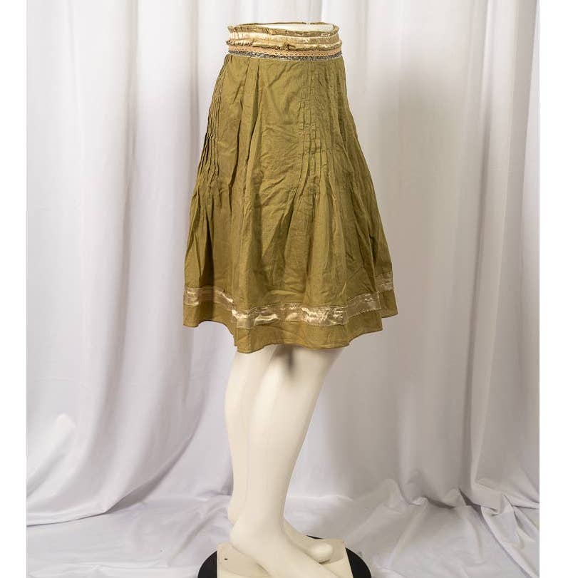 For the Republic Green Flowy Cottage  Boho Knee Length Skirt sz 8P - Magically Funky Austin Resale & Thrift