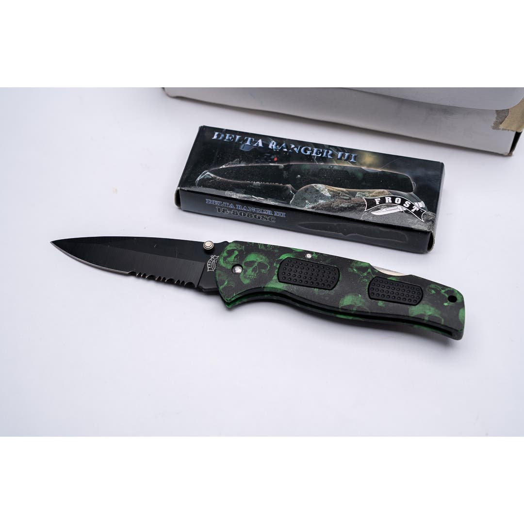 Frost Cutlery Delta Ranger III Folding pocket knife w/ skulls