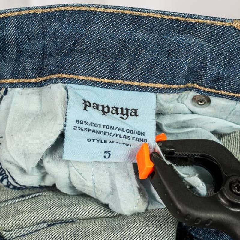 Papaya Relaxed Blue jeans size 5 - Magically Funky Austin Resale & Thrift