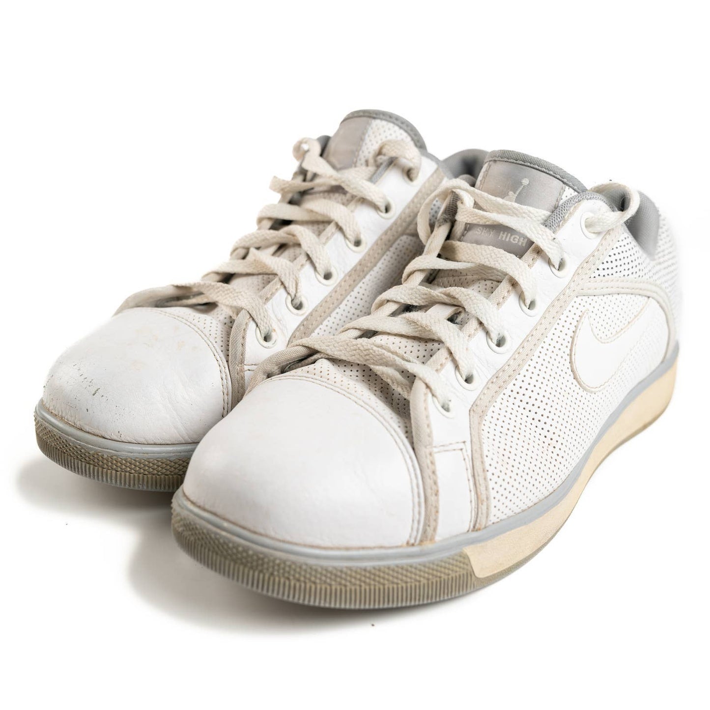 Nike Air Jordan Sky High Retro Low - white/grey size 9 - Magically Funky Austin Resale & Thrift