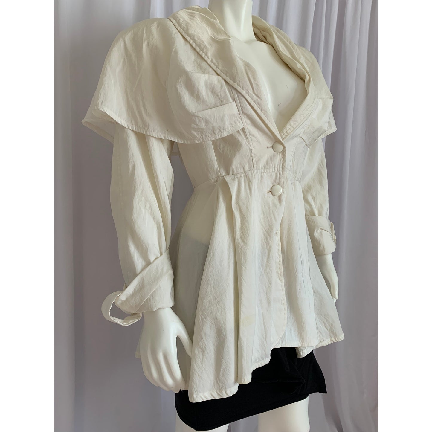 Vintage Cream fluffy short trench coat sz Medium