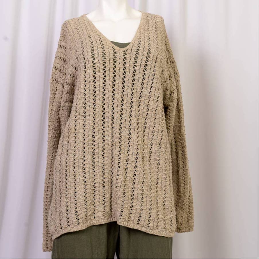 Vintage Beige knitted sweater from the 70's Sz L - Magically Funky Austin Resale & Thrift